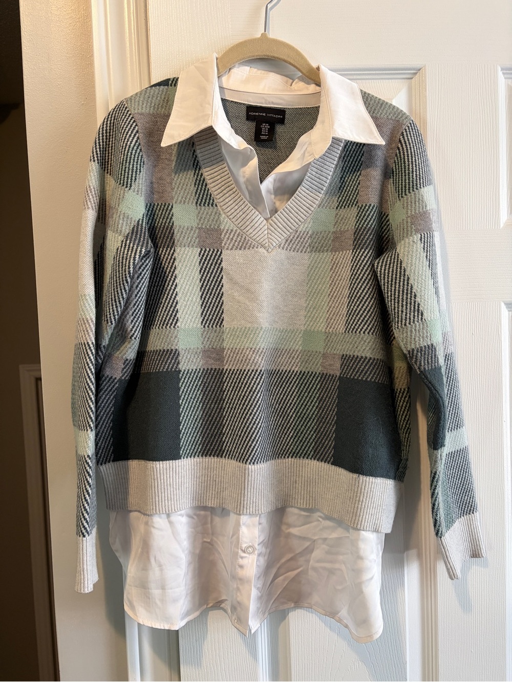 Adrienne Vittadini Mint Green & Gray Plaid V-Neck Sweater